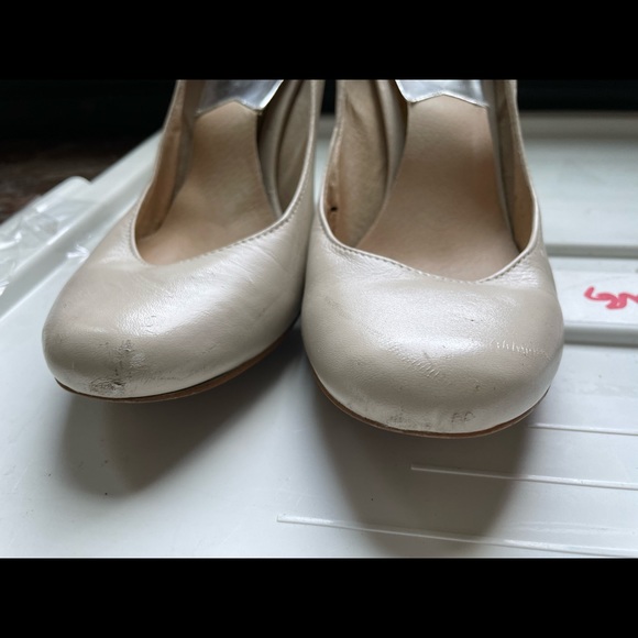 Michael Kors beige leather pumps size 8.5 in very used condition (sold as-is!) - Picture 2 of 14